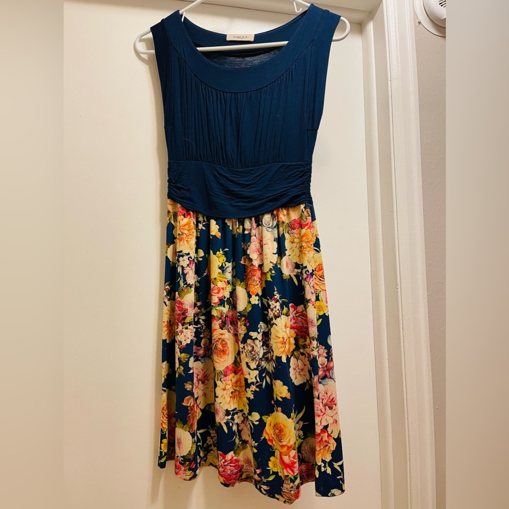 🌹 Floral Dress - Was @ $21